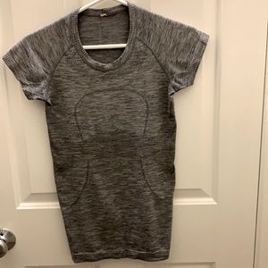 Lululemon Swiftly Tech Short Sleeve Shirt